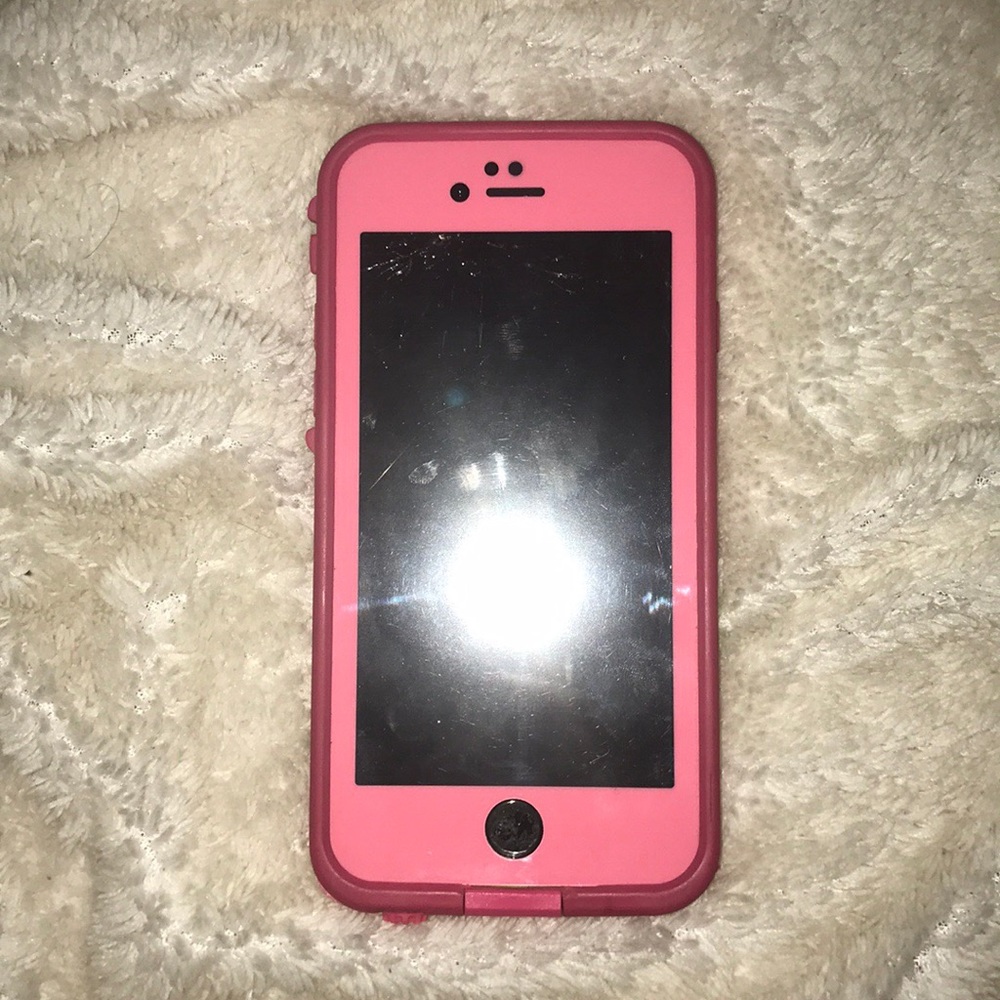 SOLD Lifeproof pink FRE case (iPhone 6/6s) - Picture 2 of 6